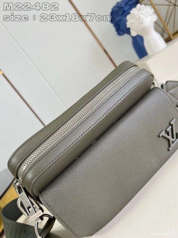 Cheap VUITTON LOUIS Messenger-23.5*18*7CM Fastline 0715